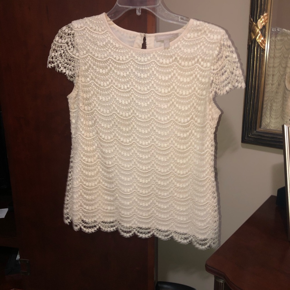 White/cream lace top